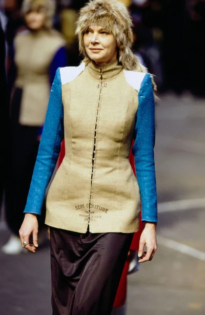 Look 12